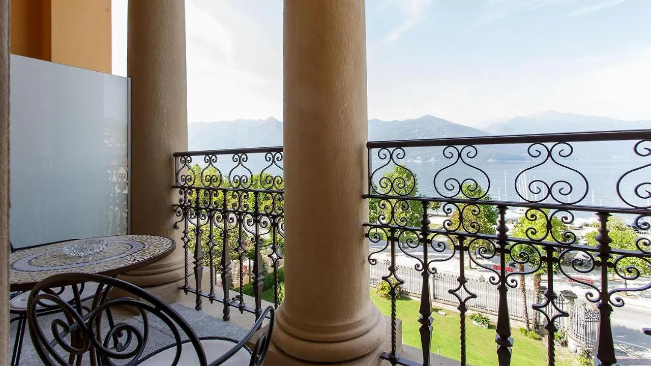 Camin Hotel Луино