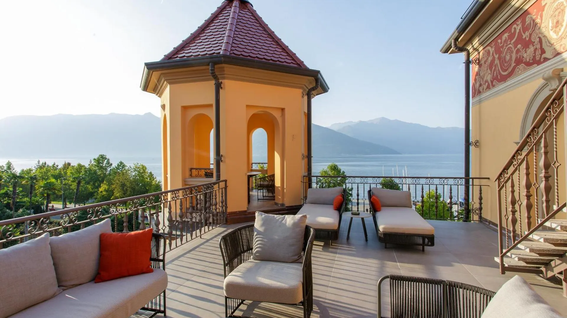 Camin Hotel Luino contacts