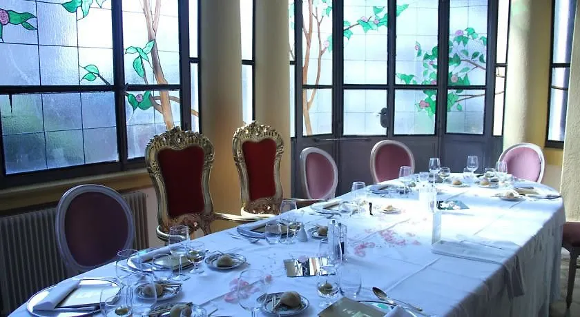 Camin Hotel Luino 4*,
